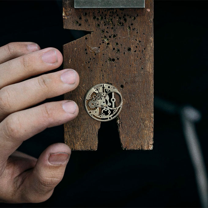 skeleton plate artisans de geneve