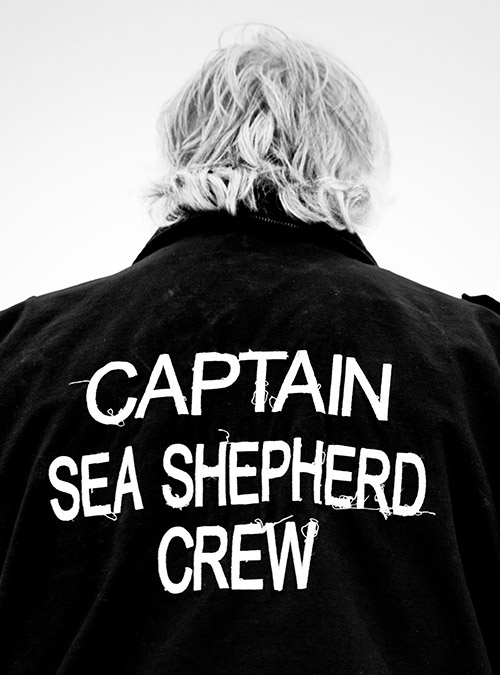 Capitaine Paul Watson en uniforme