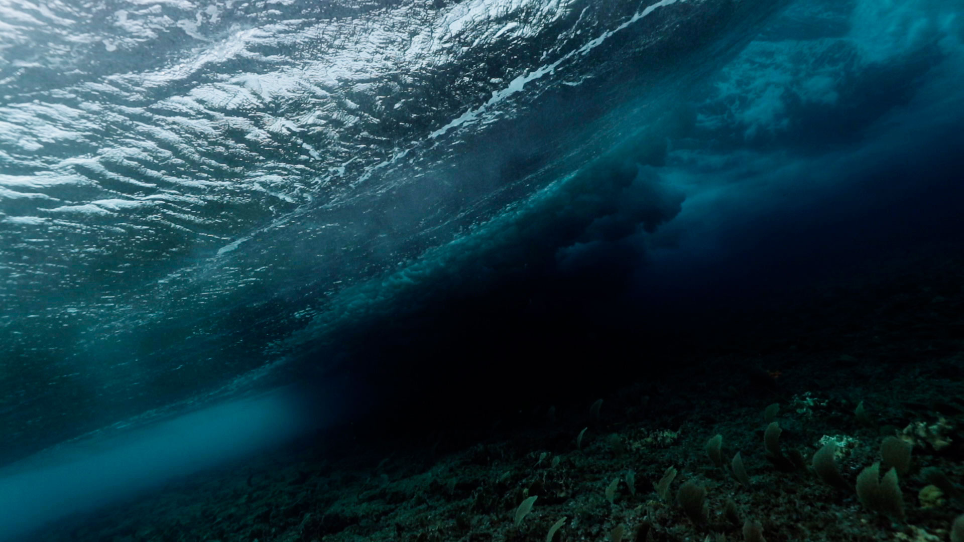 Deep ocean waves